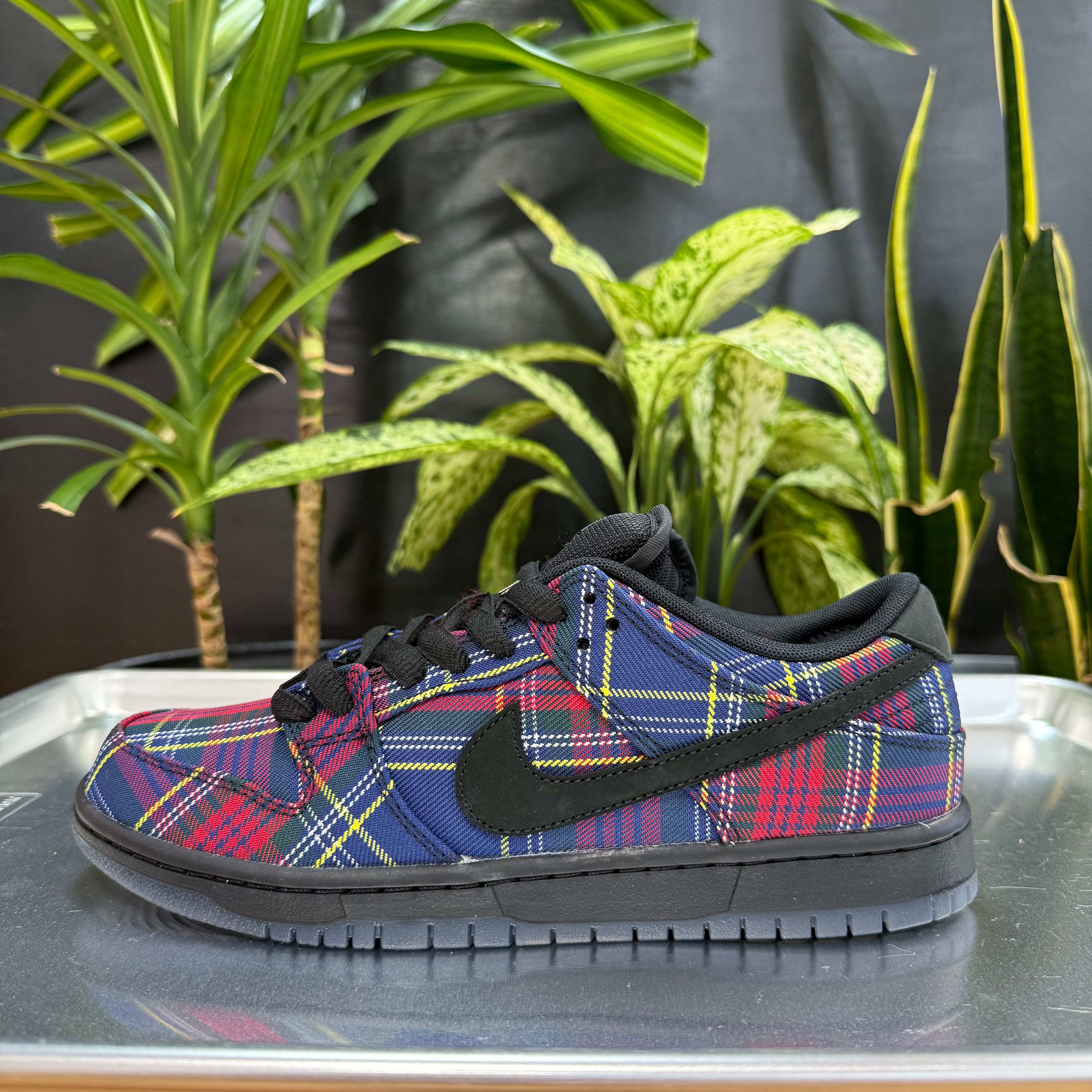 Nike SB Dunk Low Nardwuar