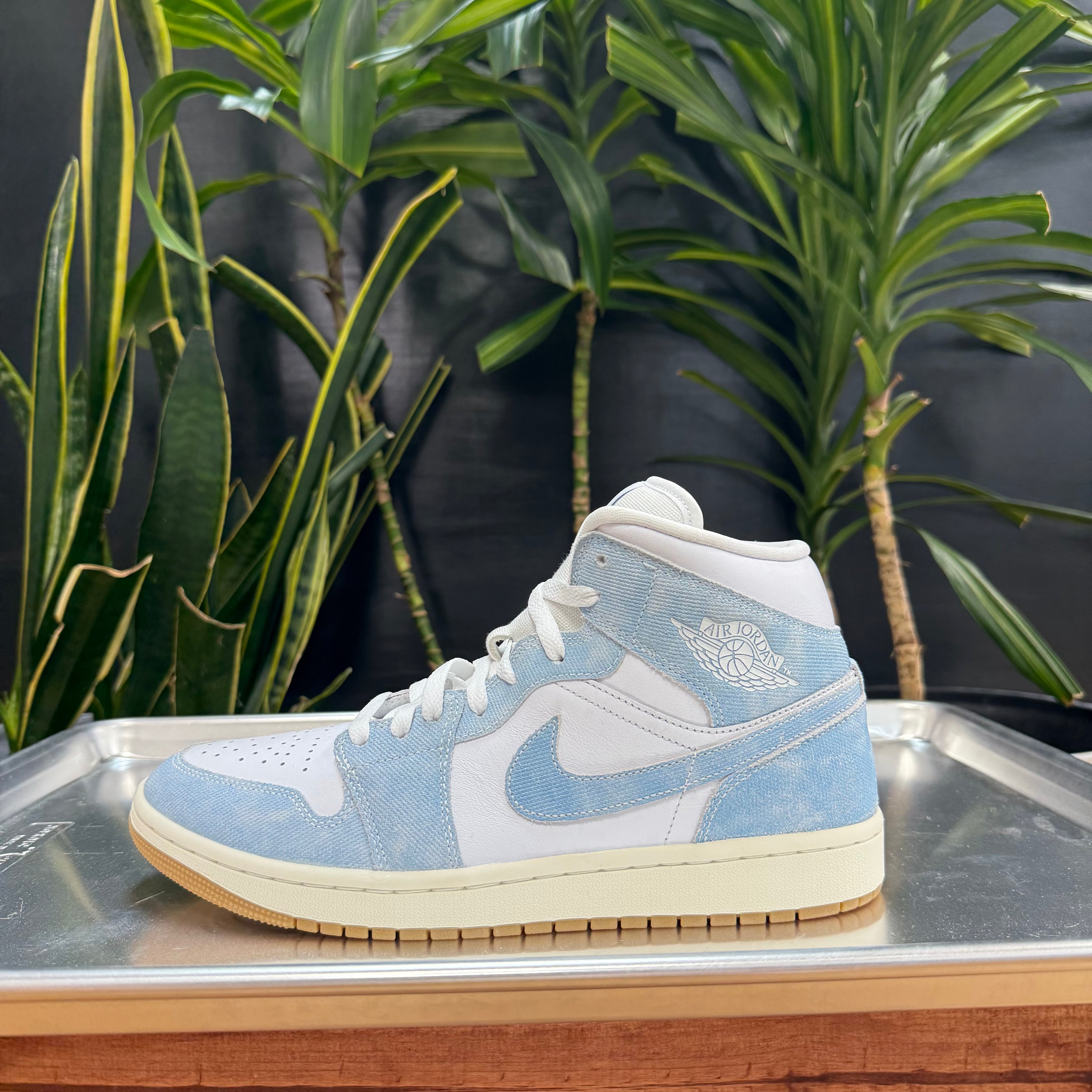 Nike Air Jordan 1  Mid SE Denim Gum White Sail Blue