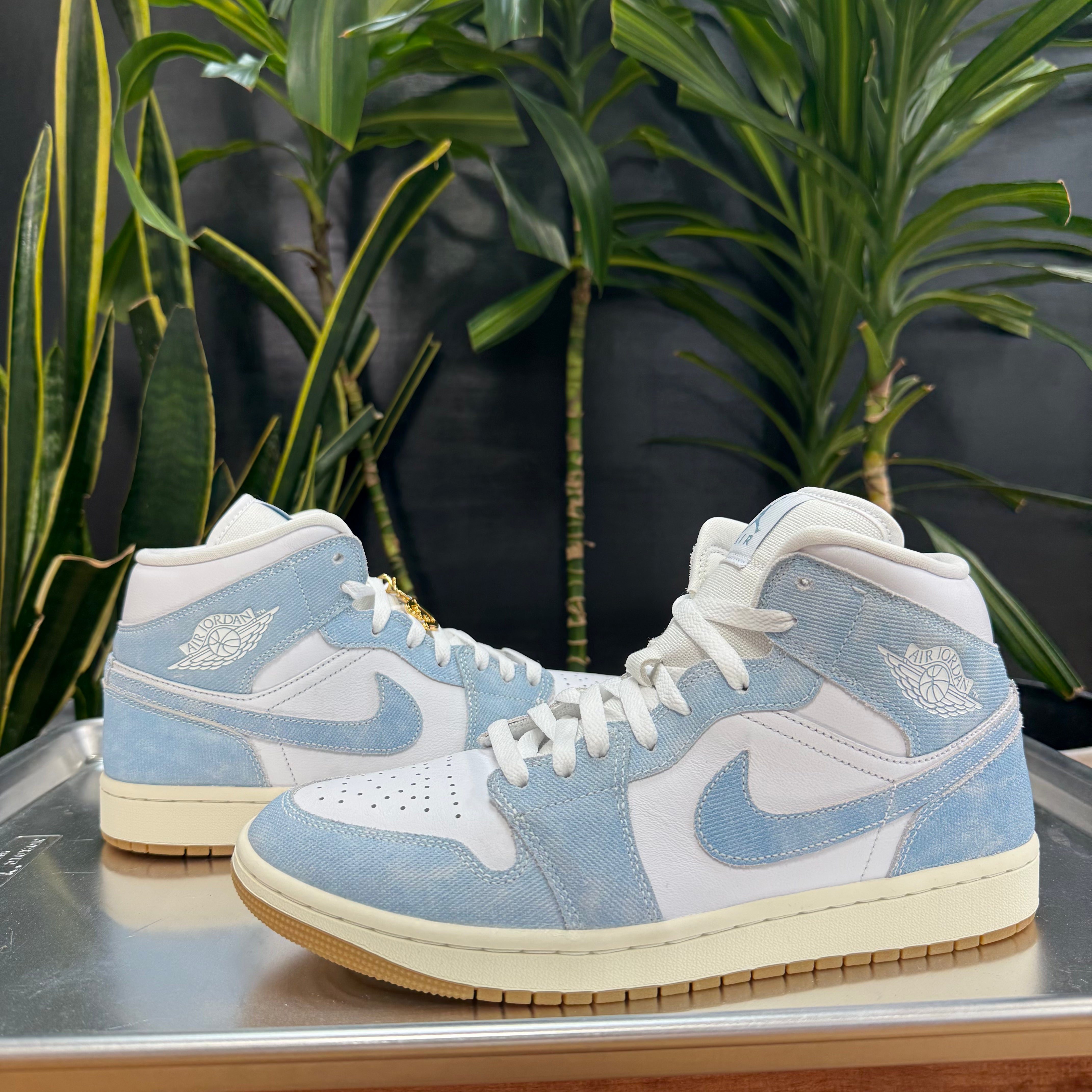 Nike Air Jordan 1  Mid SE Denim Gum White Sail Blue
