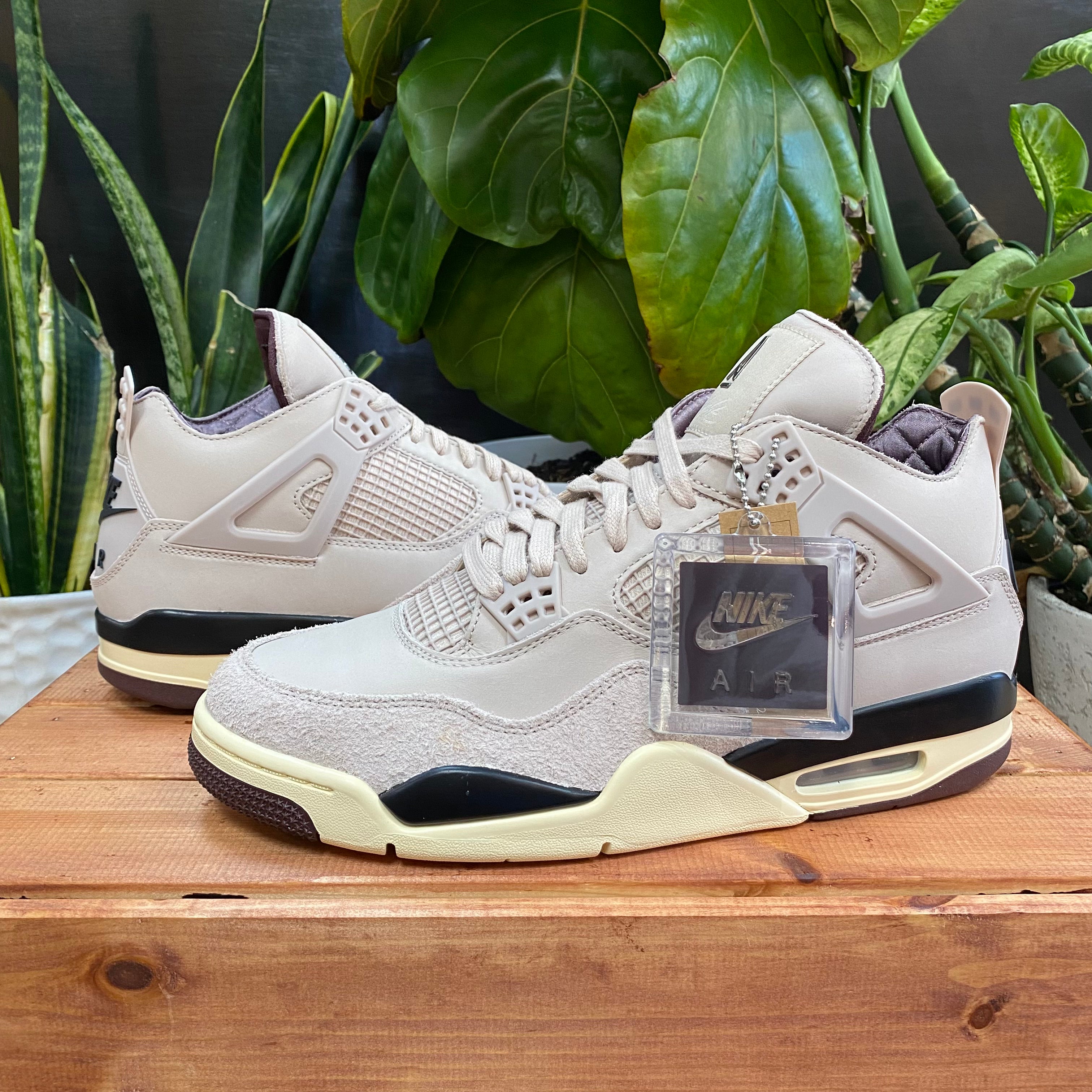 A Ma Maniere x Air Jordan 4 Phantom, Mens 10.5, W12