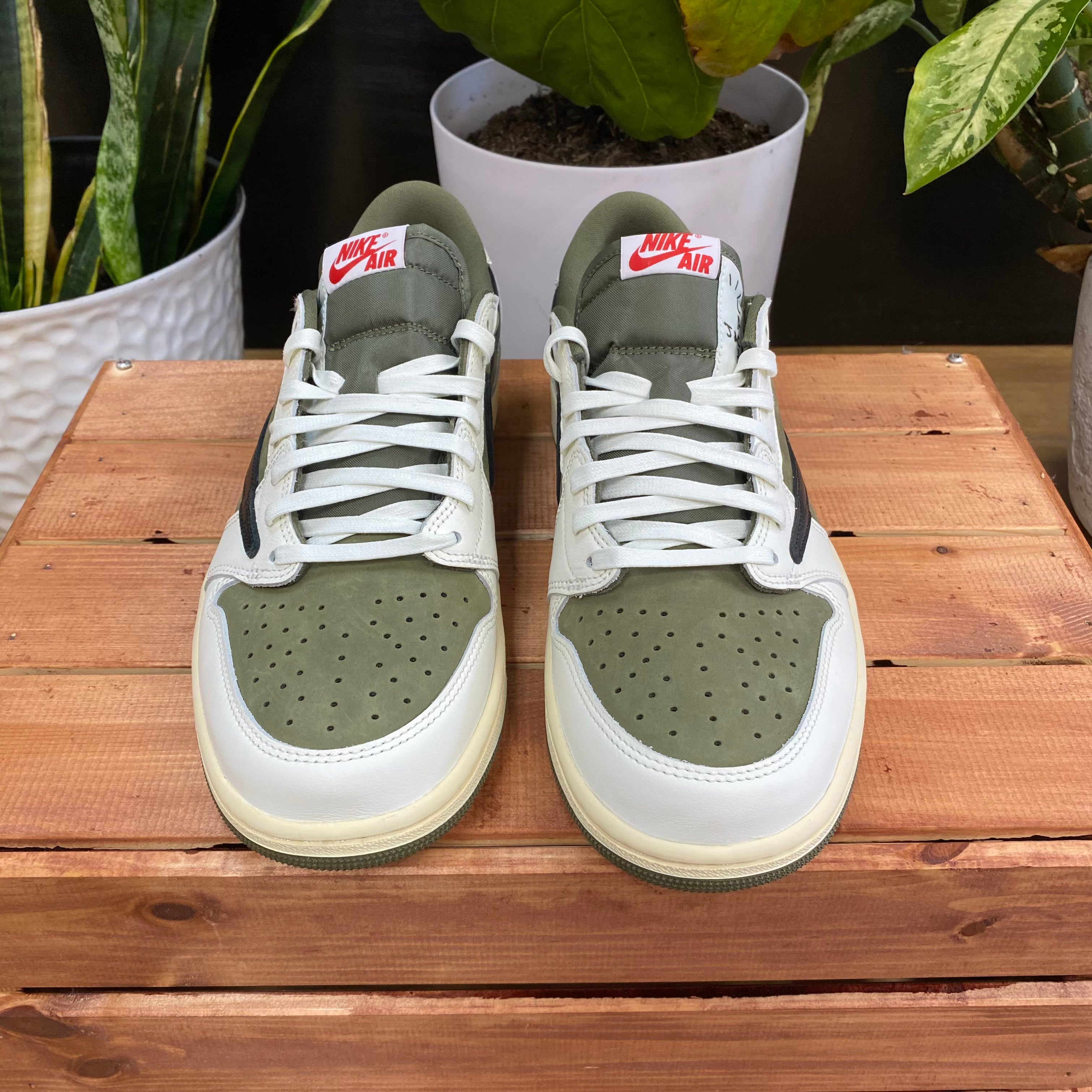 Travis Scott x Air Jordan 1 OG SP Low Medium Olive, Mens 9.5, W11