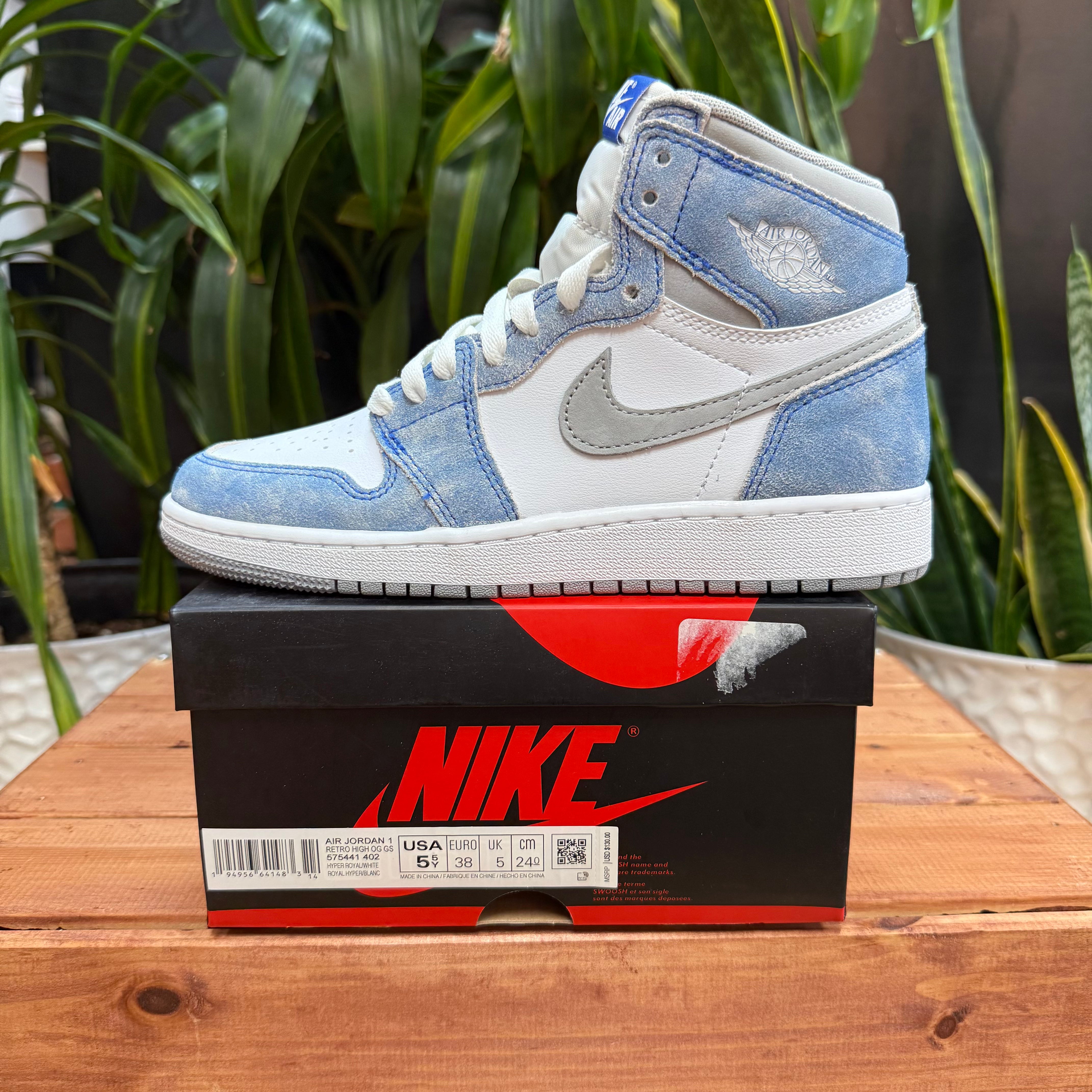 Jordan 1 Retro High Hyper Royal Smoke Grey, Mens 5.5