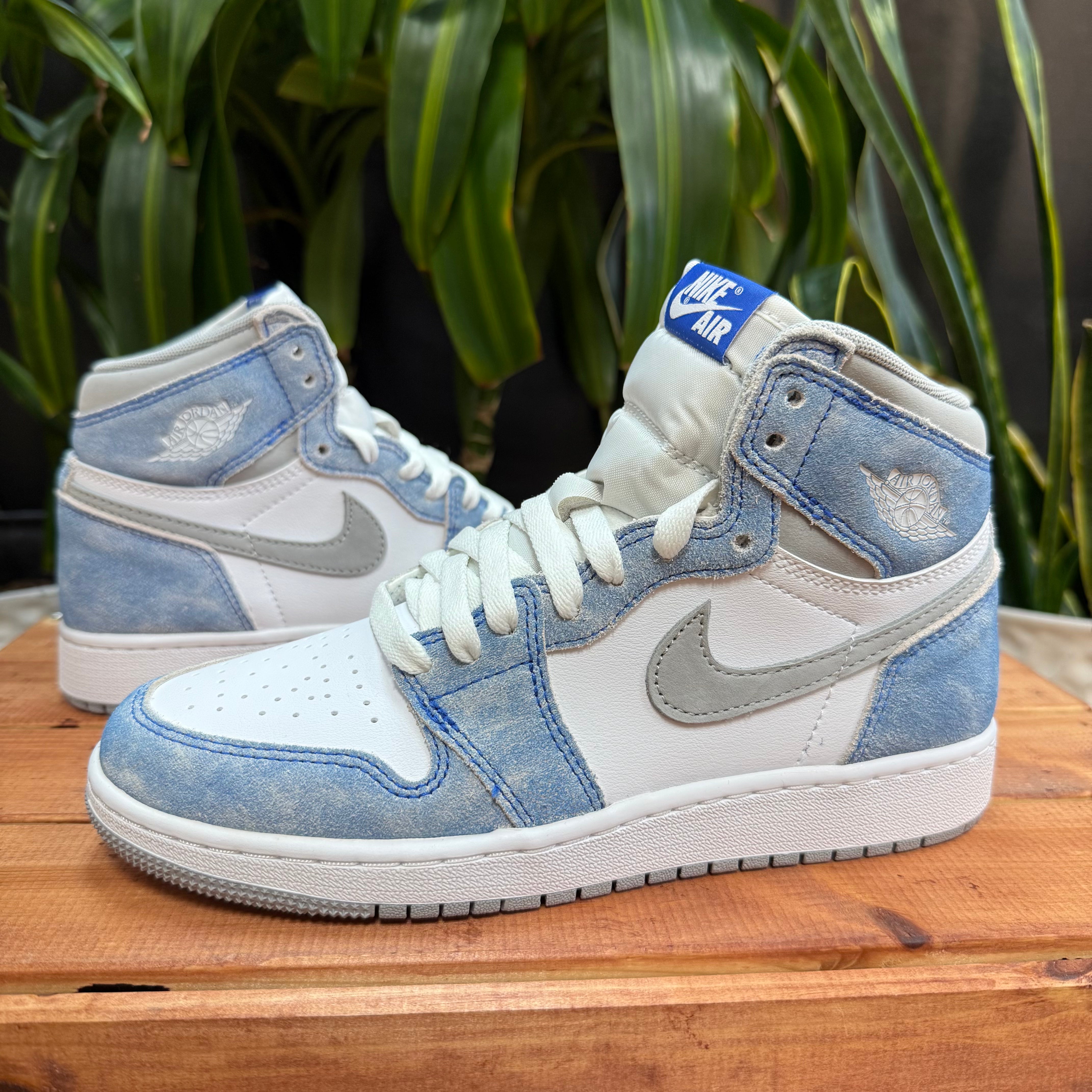 Jordan 1 Retro High Hyper Royal Smoke Grey, Mens 5.5