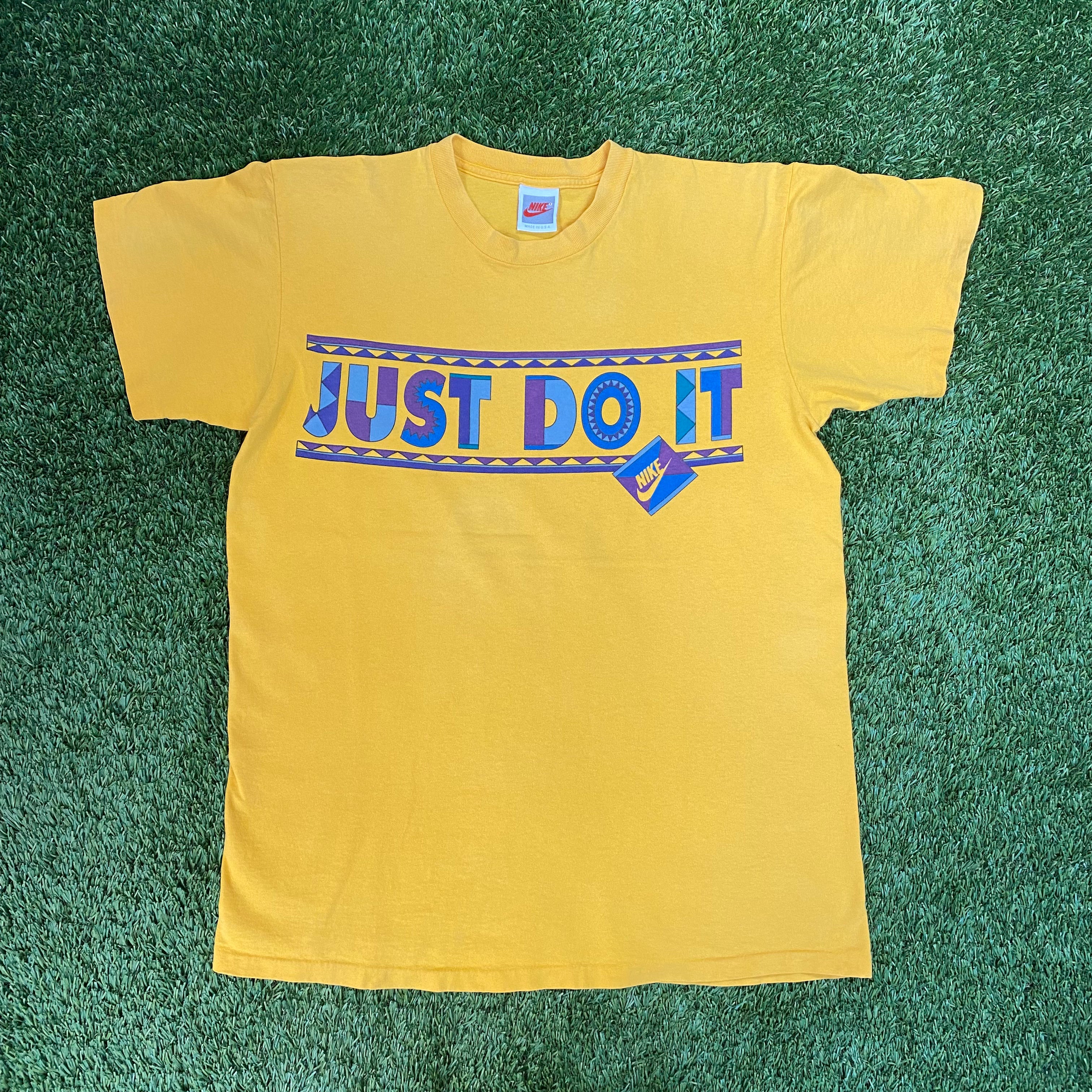 Nike Vintage Urban Jungle Just Do It Shirt, Size M