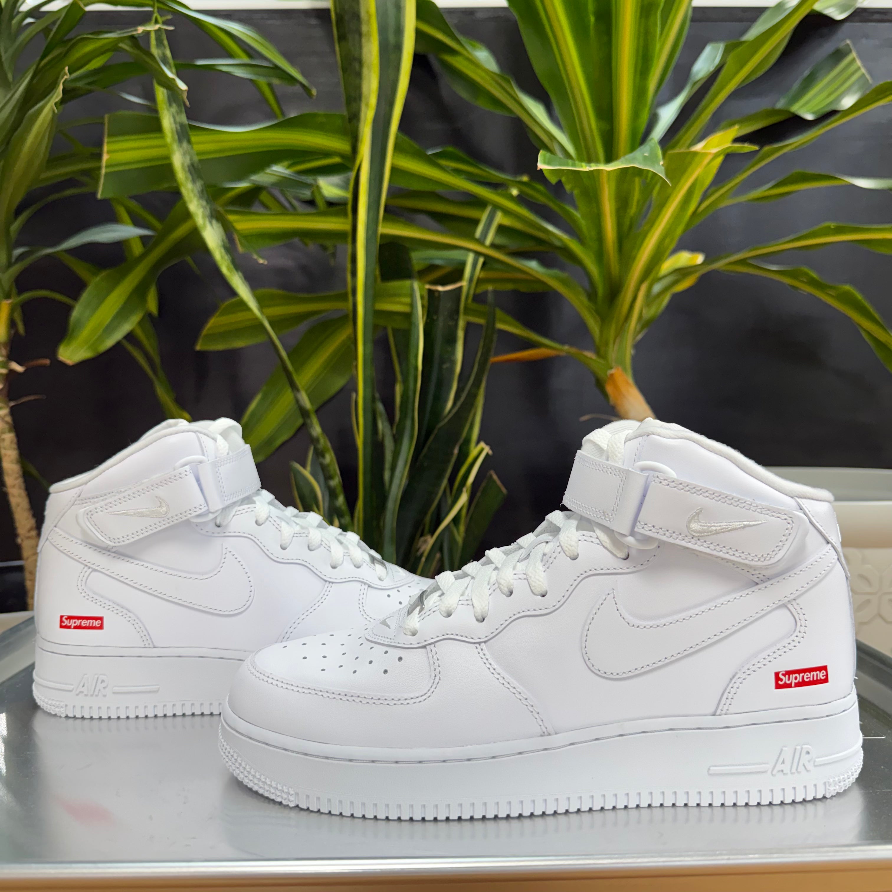 Nike Air Force 1 Mid x Supreme White