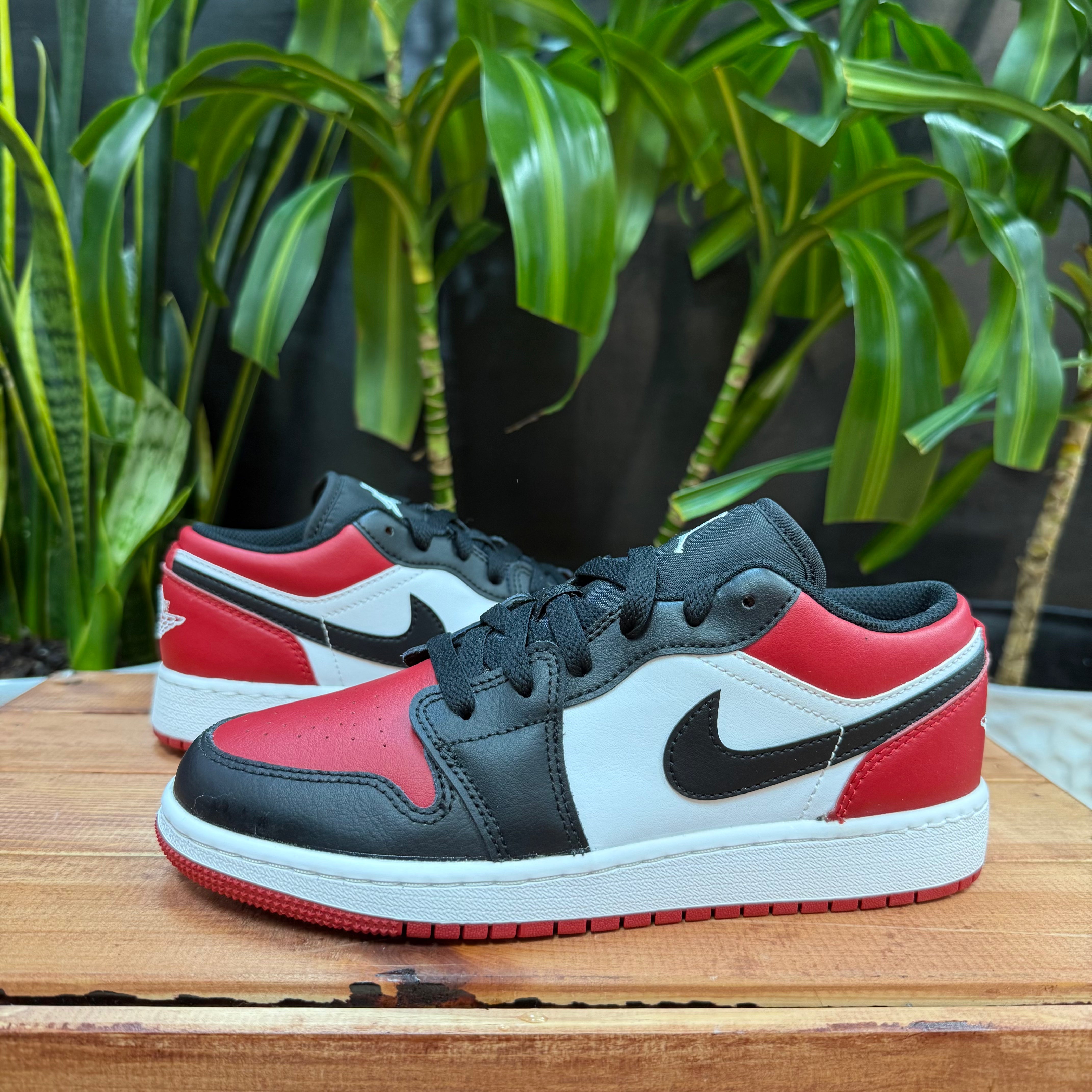 Jordan 1 Low Bred Toe, Mens 4.5, W6