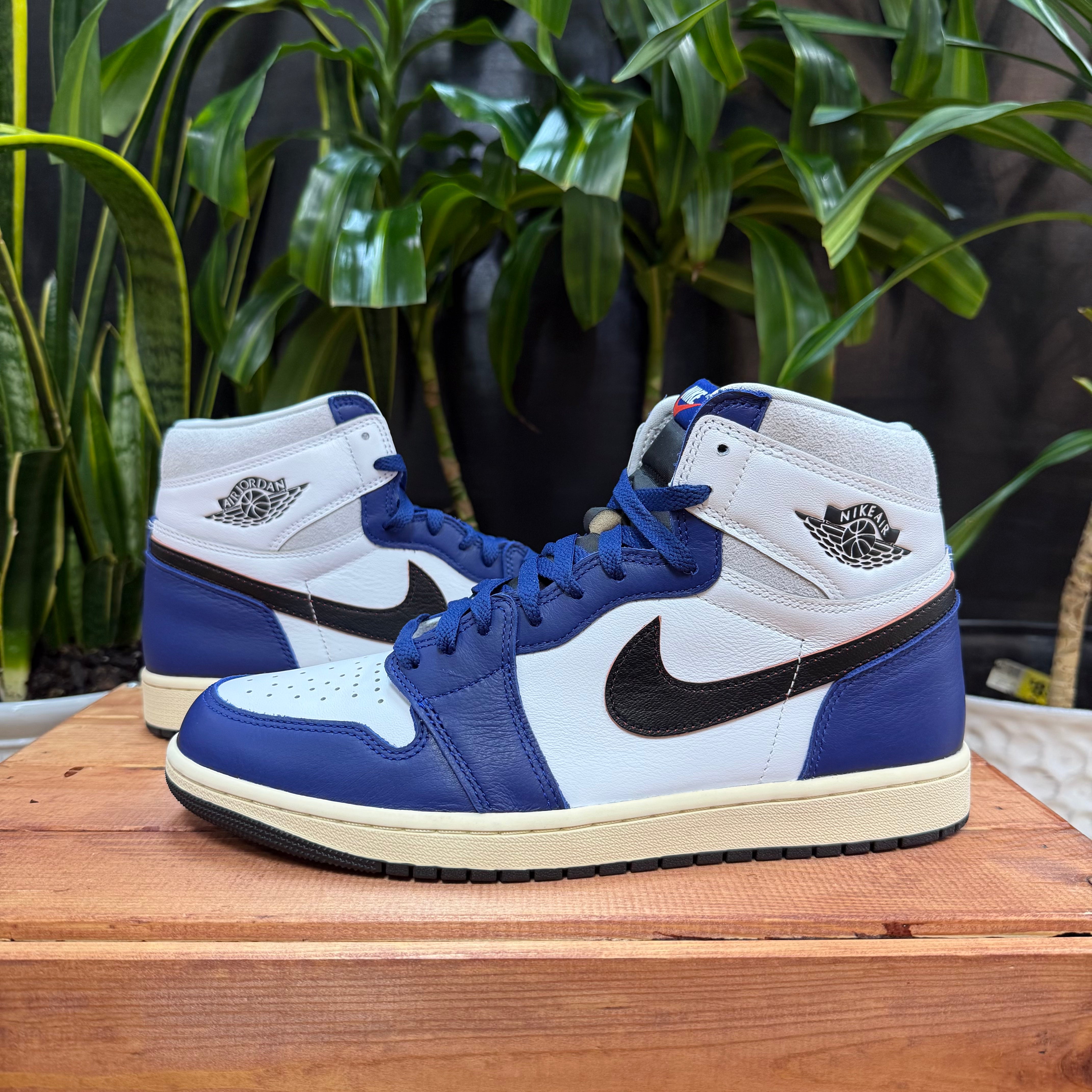 Jordan 1 Retro High OG Rare Air 'Deep Royal Blue', Mens 11, W12.5