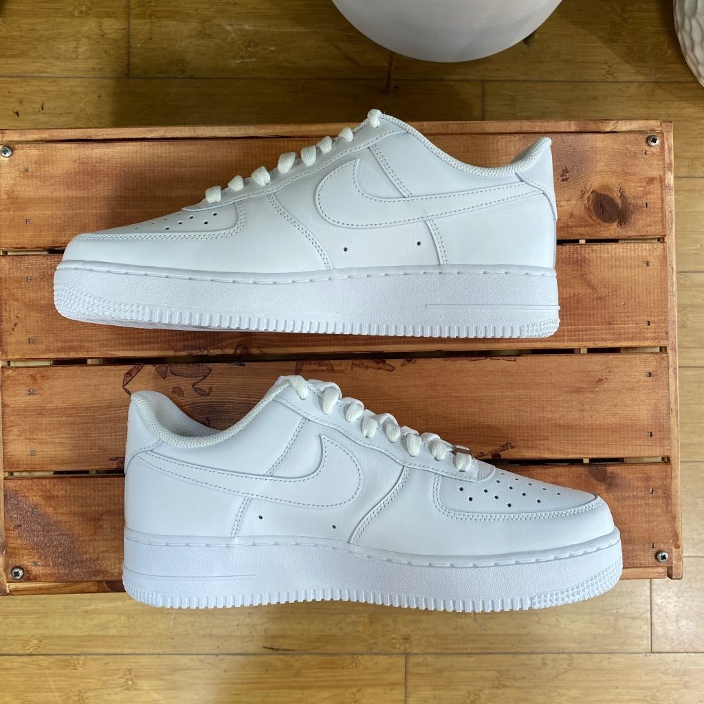 Nike Air Force 1 '07 - Triple White, Mens 10, W11.5 - Banana Stand