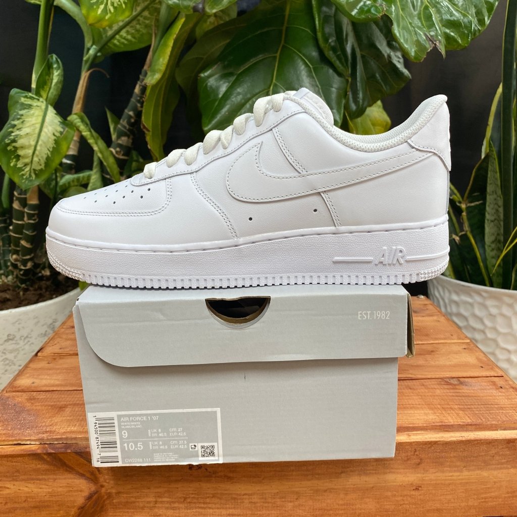 Nike Air Force 1 '07 - Triple White, Mens 9, W10.5 - Banana Stand