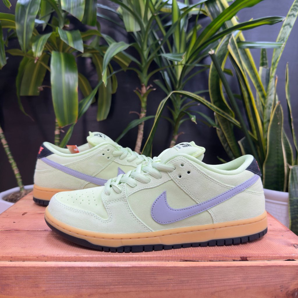 Nike SB Dunk Low Verdugo Mountain, Mens 10.5, W12 - Banana Stand