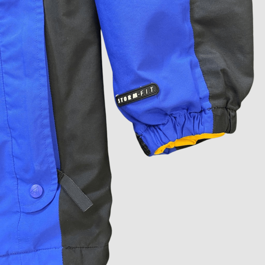 Nike Vintage ACG Periwinkle & Yellow Jacket, L - Banana Stand