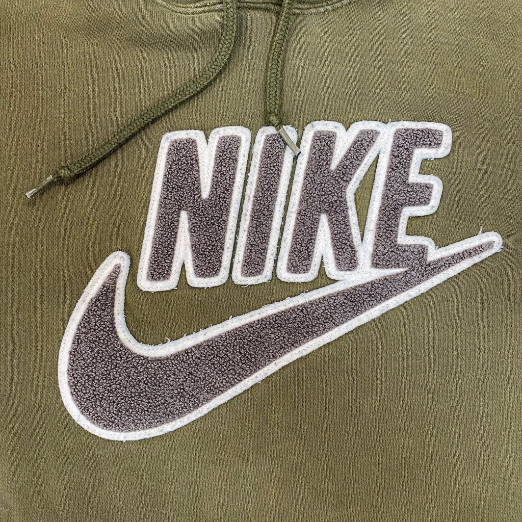 Nike Vintage Green Center Logo Sweatshirt, L - Banana Stand