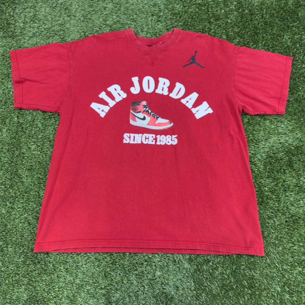 Vintage Air Jordan Since 1985 Shirt, Red XL - Banana Stand