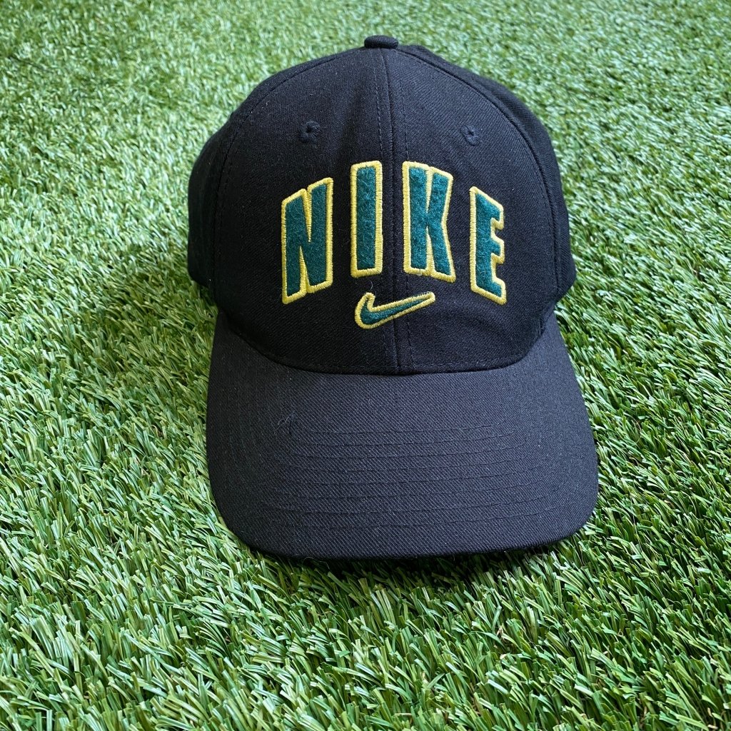 90’s Nike Vintage Letter Logo Hat - Banana Stand