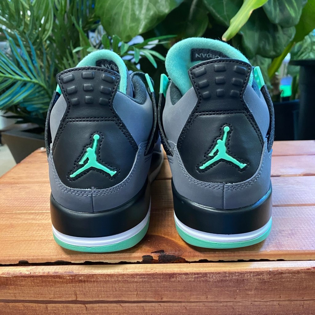 Nike air jordan 4 green glow on sale