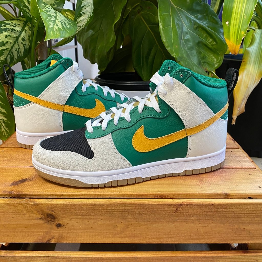 Banana Stand Nike by You Dunk High - Banana Stand