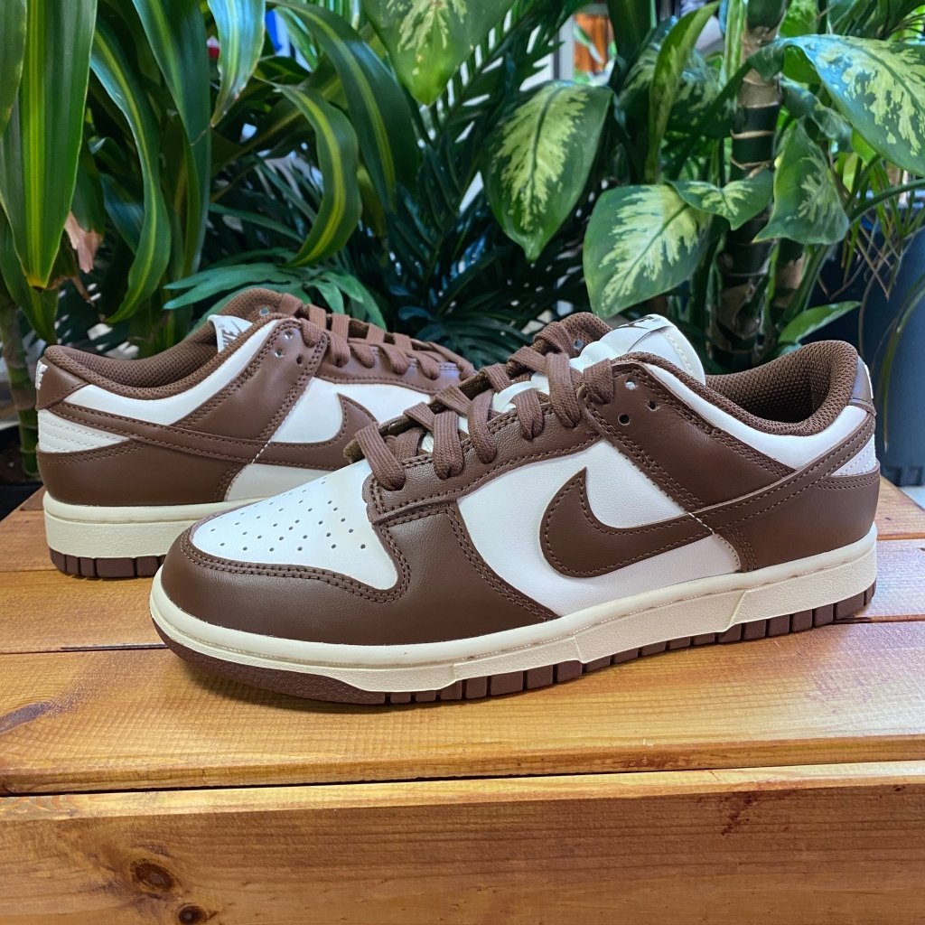 Nike Dunk Low Cacao Wow, Mens 9.5, W11 - Banana Stand