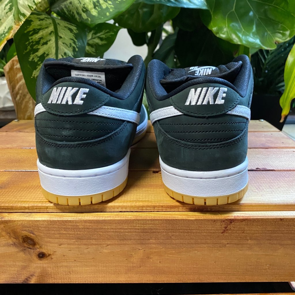 Nike SB Dunk Low 'Black Gum', Mens 9.5, W11 - Banana Stand