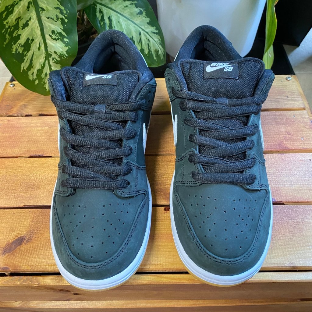 Nike SB Dunk Low 'Black Gum', Mens 9.5, W11 - Banana Stand