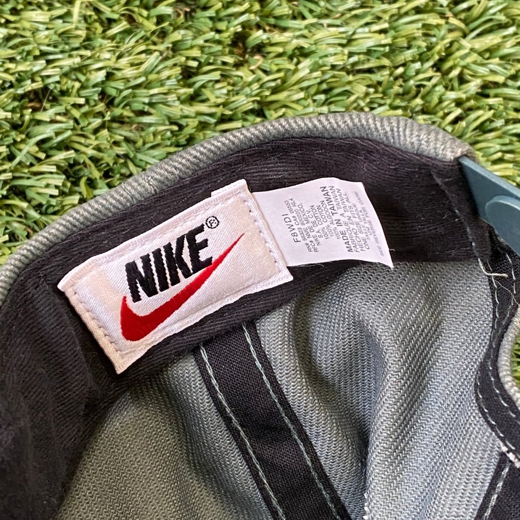 Nike Vintage Just Do It Hat - Banana Stand