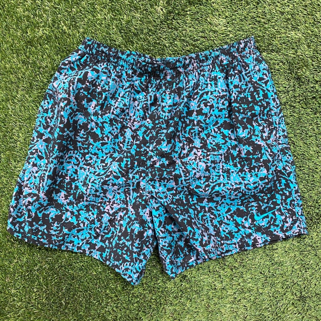 Nike online vintage shorts