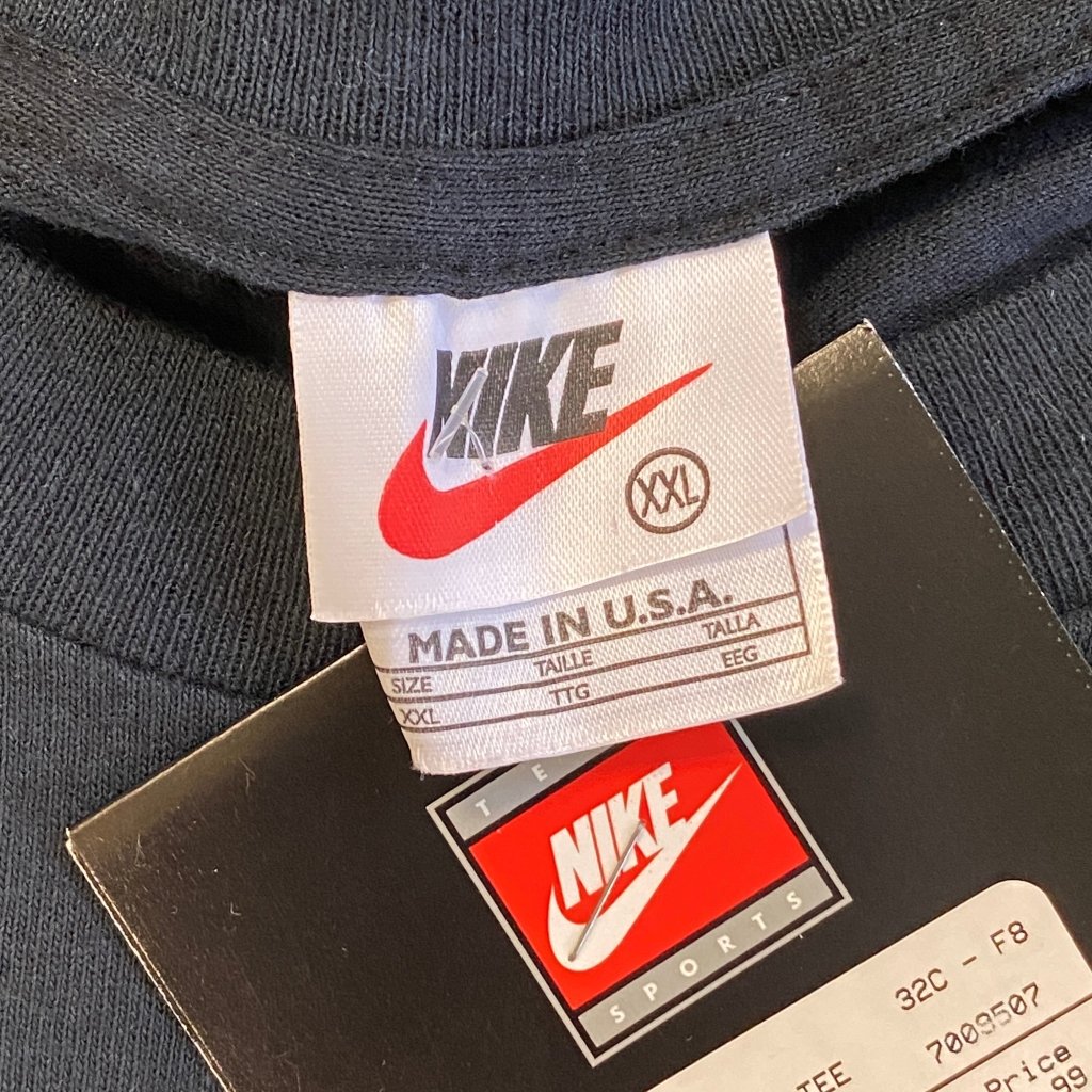 Vintage Nike NBA Chicago Bulls t-Shirt, Made in USA XXL - Banana Stand